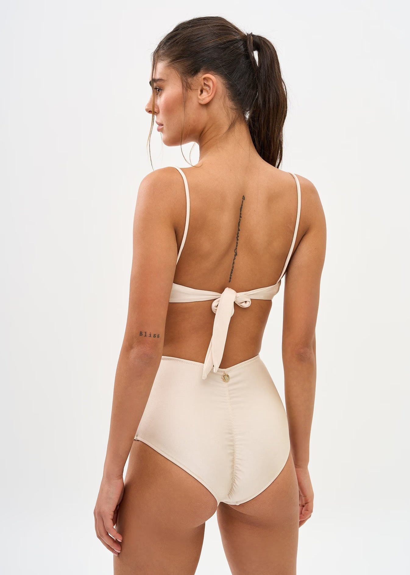 Top bandeau Aumare Paamul en tono hueso