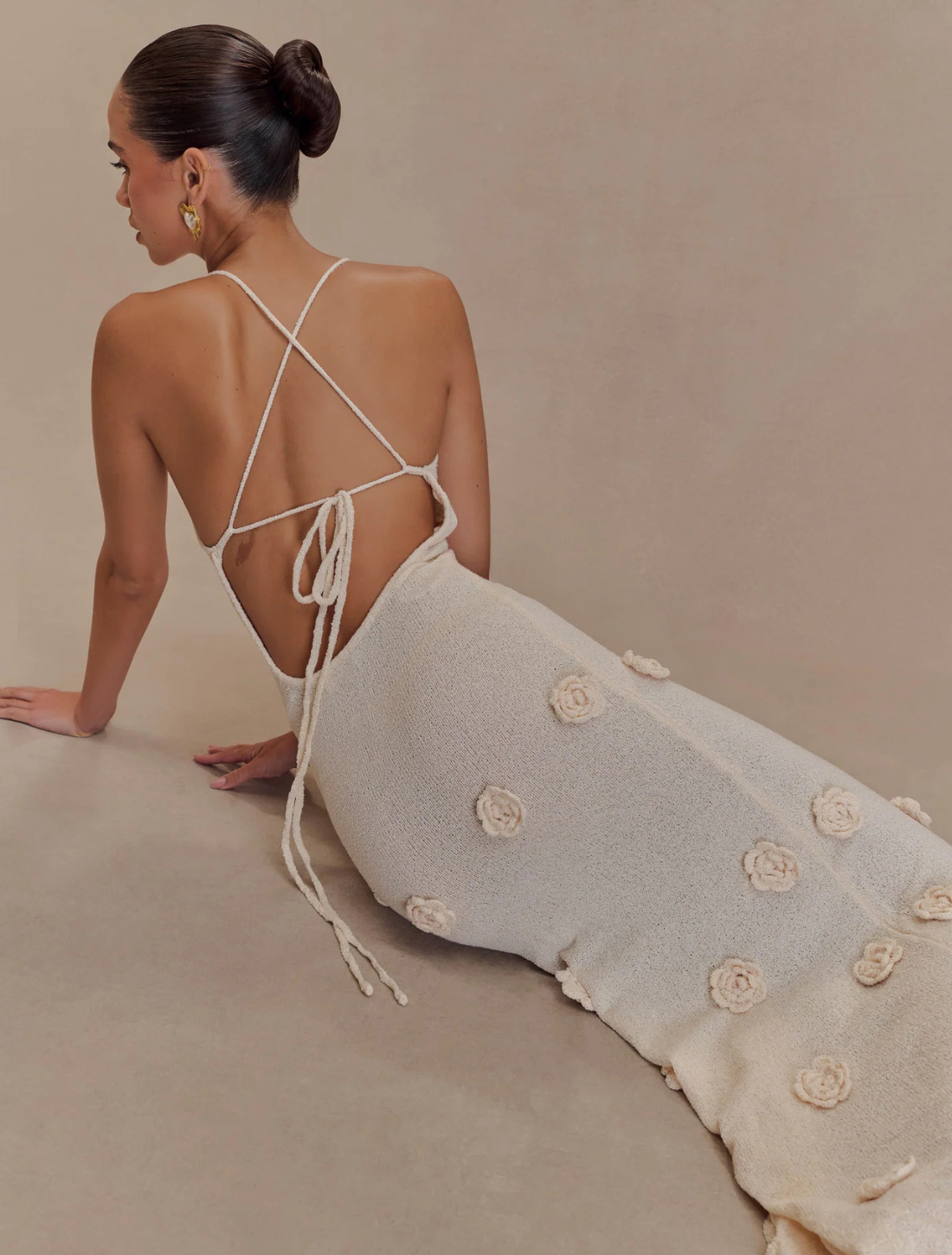 Vestido Aumare Hydra tejido a mano — vista lateral