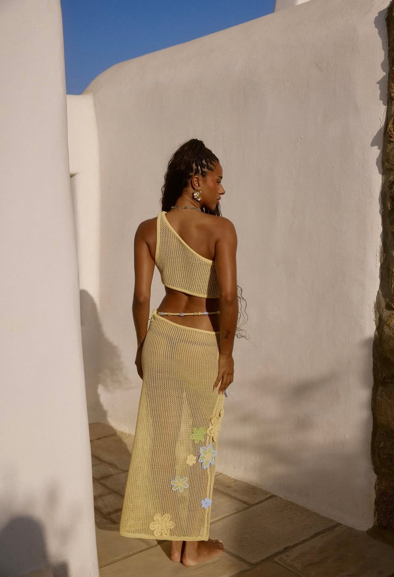 Falda maxi de crochet con apliques florales Aumare