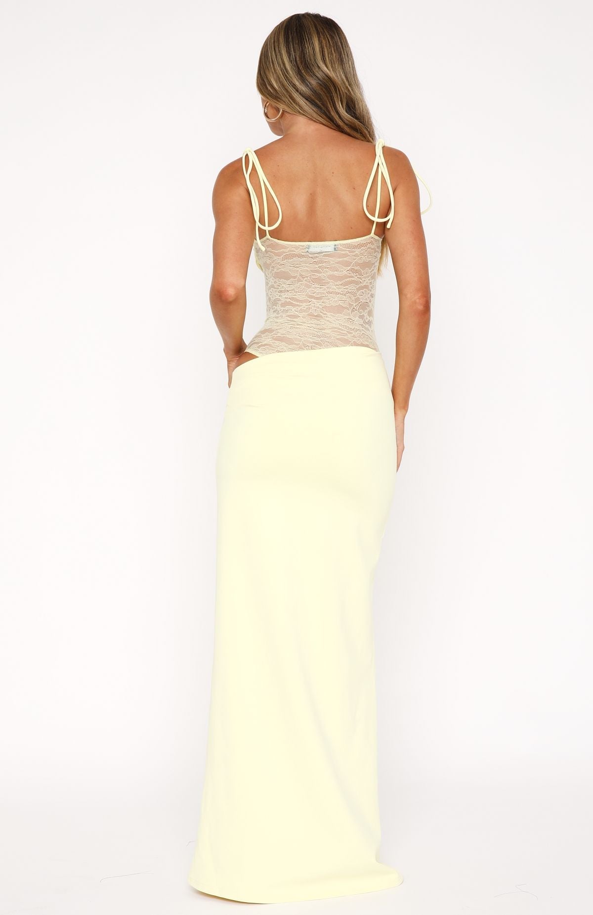 Vestido Aumare Salina amarillo para atardeceres de resort