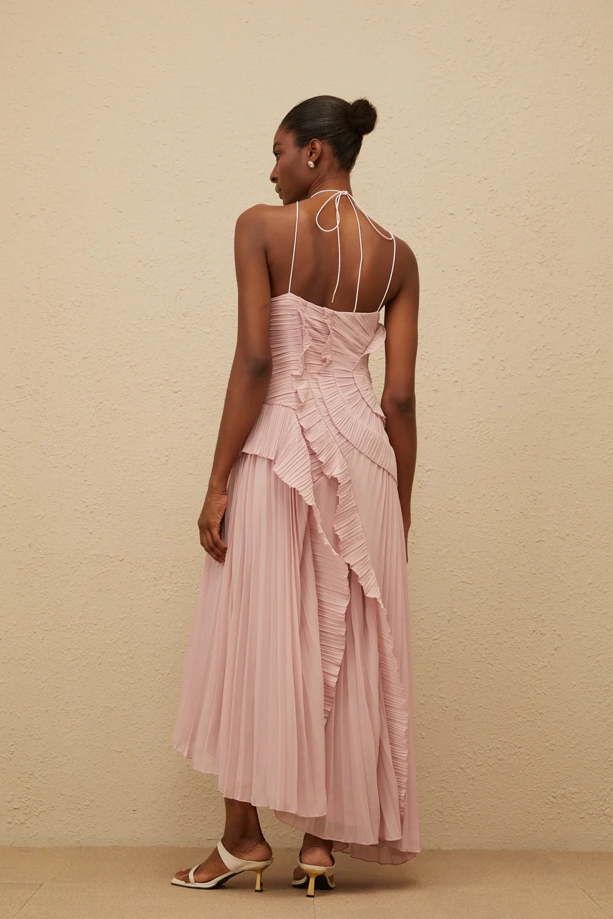 Vestido Aumare Portovenere rosa vista de cuerpo entero