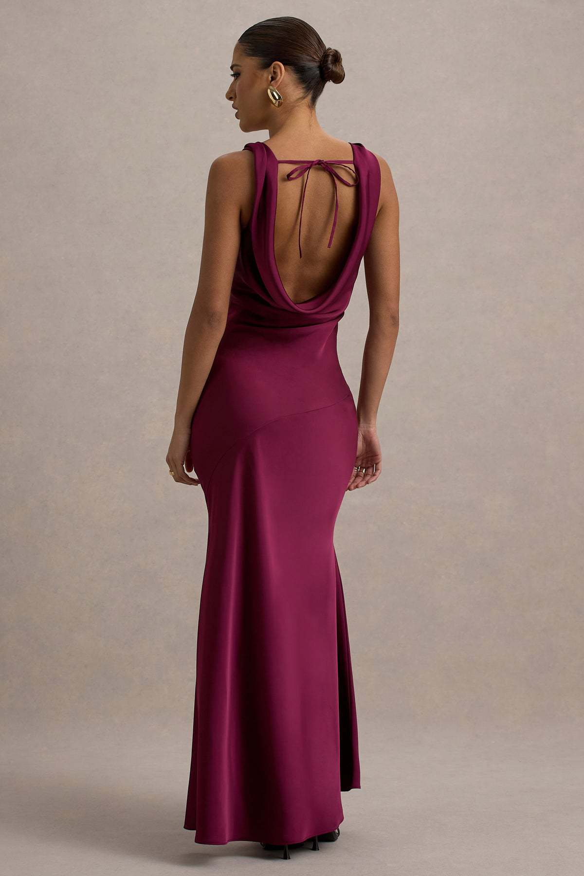 Vestido Aumare Bodrum vino vista frontal resort wear de lujo