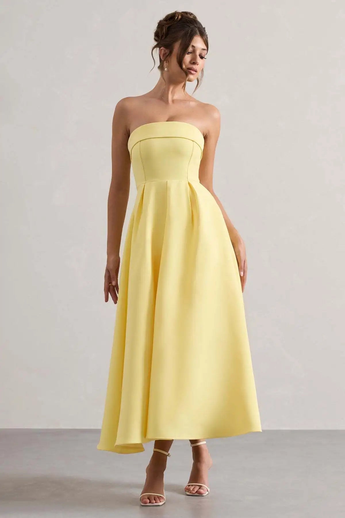 Vestido Aumare Sorrento largo palabra de honor en amarillo, vista frontal