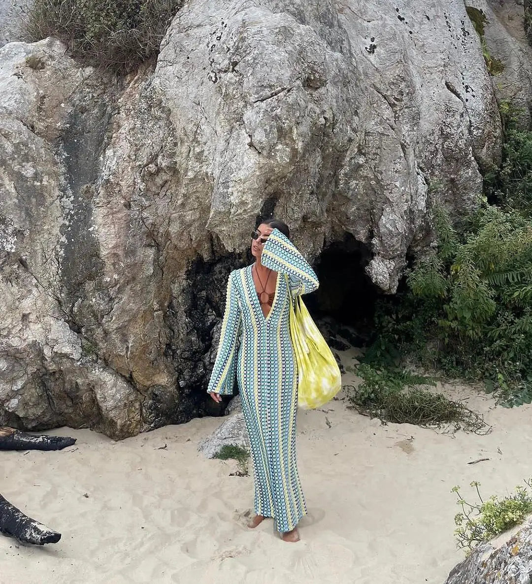 Look de playa con salida Aumare Chacahua tejida a mano
