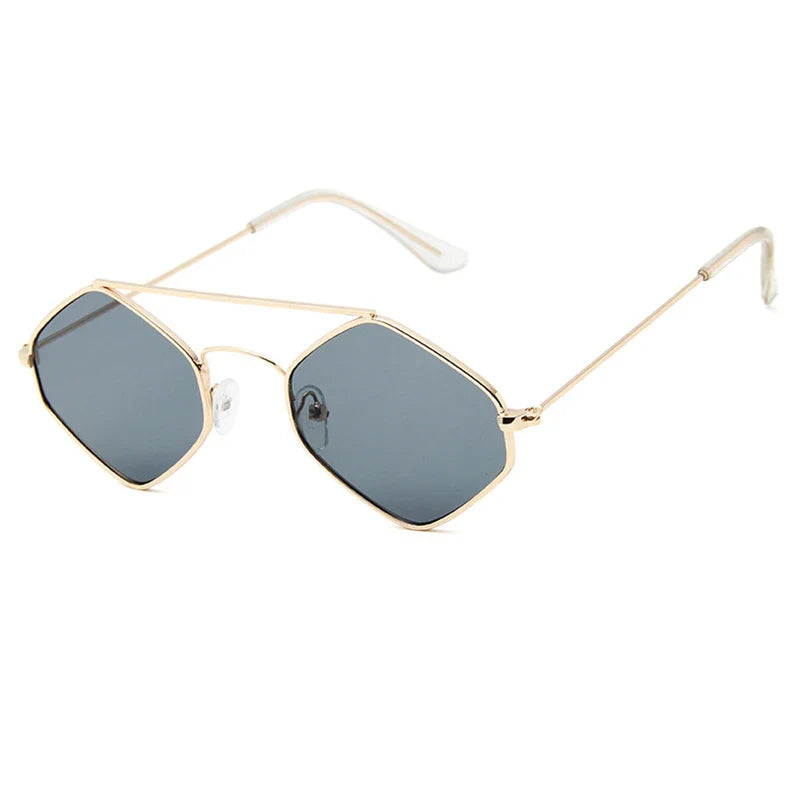 Gafas de sol Aumare doradas con lente negra