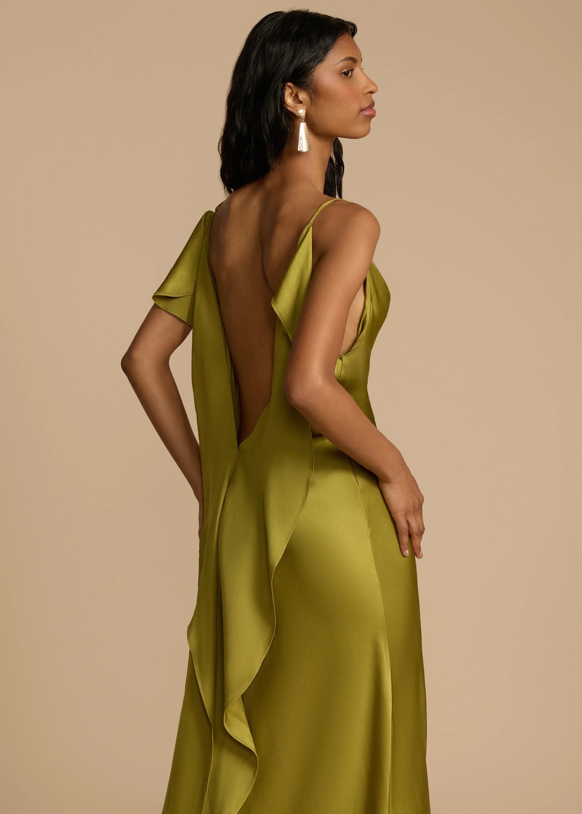 Vestido Aumare Sanremo verde — abertura lateral