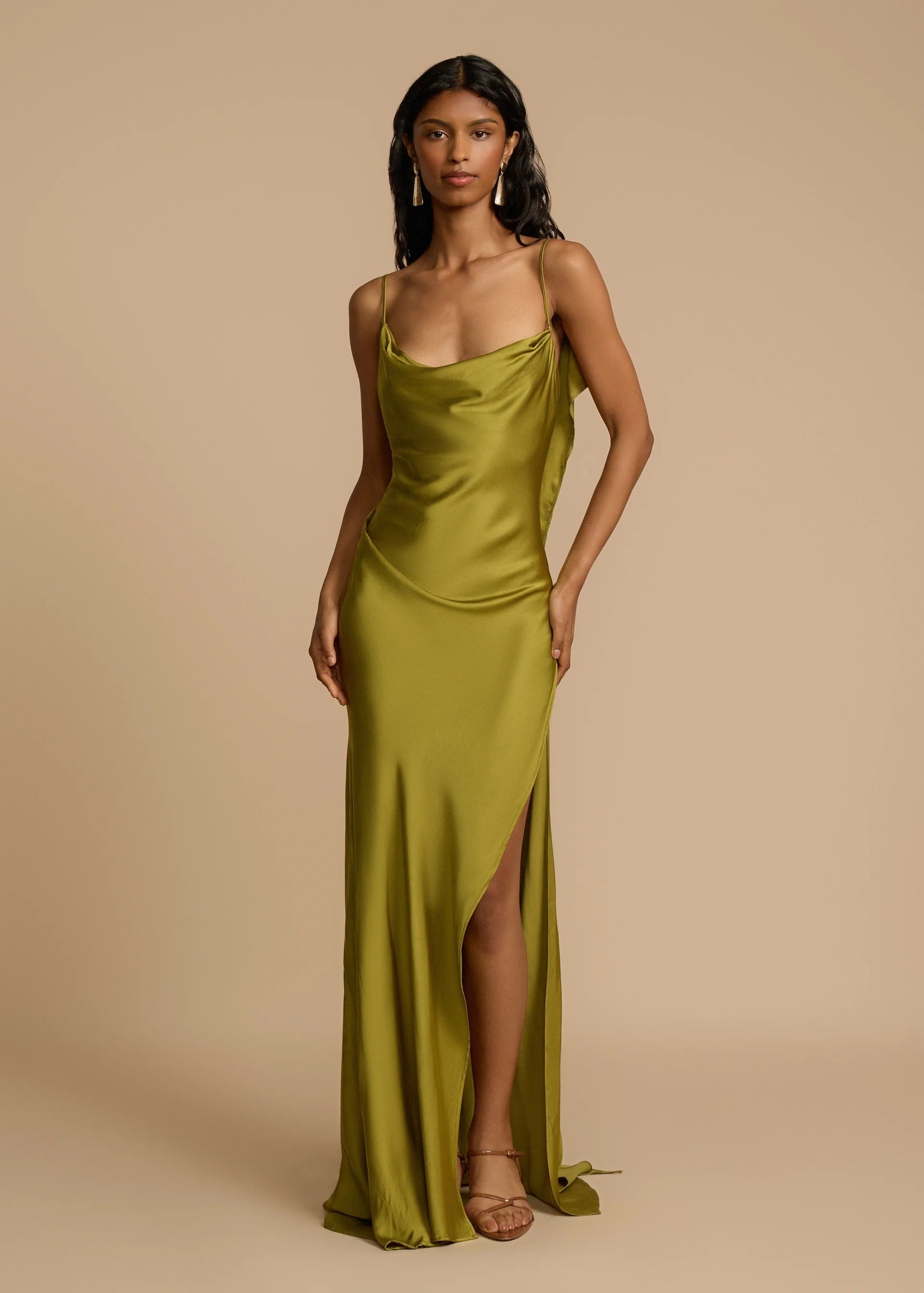 Vestido Aumare Sanremo — pieza statement de resort wear