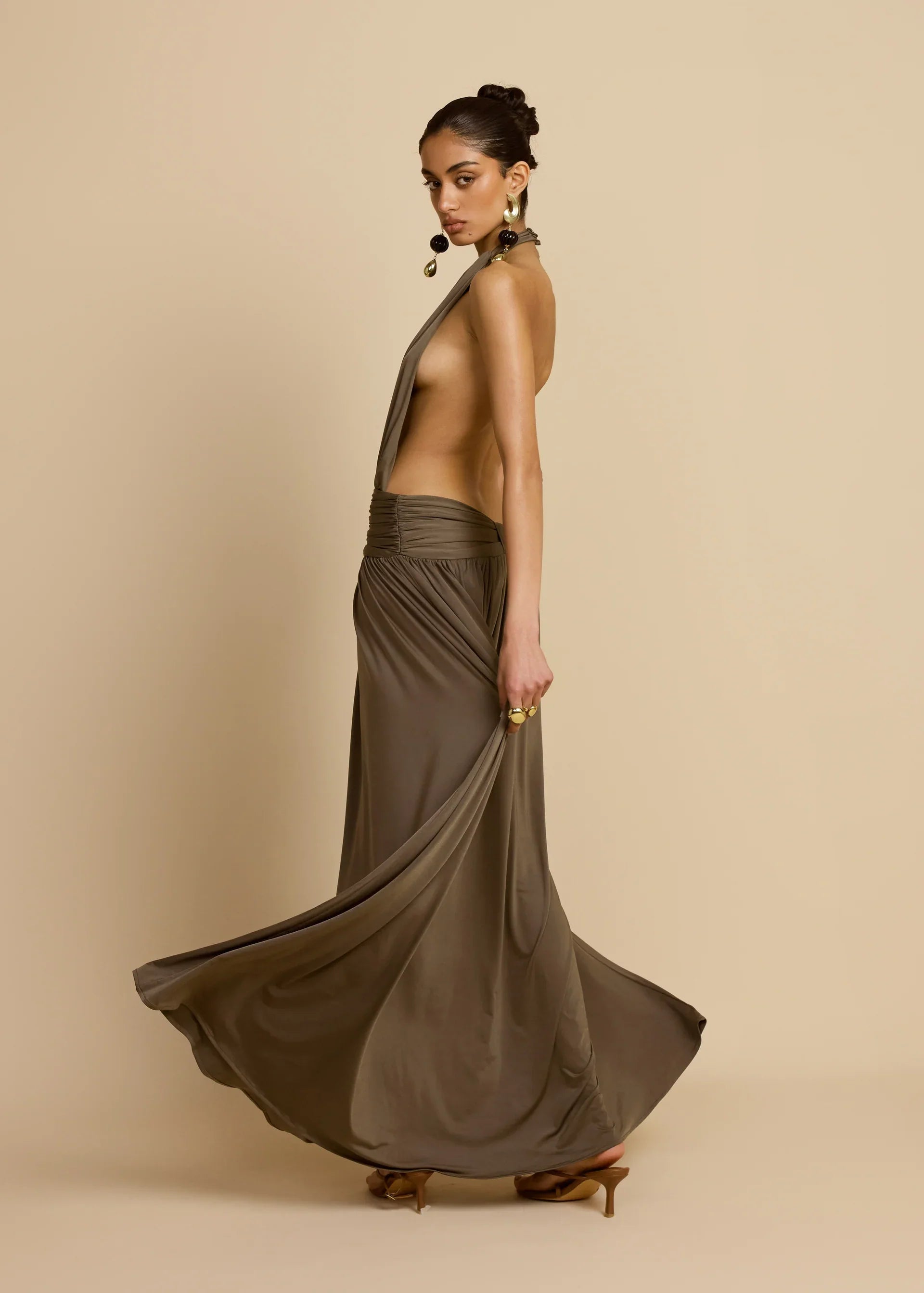 Vestido largo Cascais en movimiento — beachwear de lujo