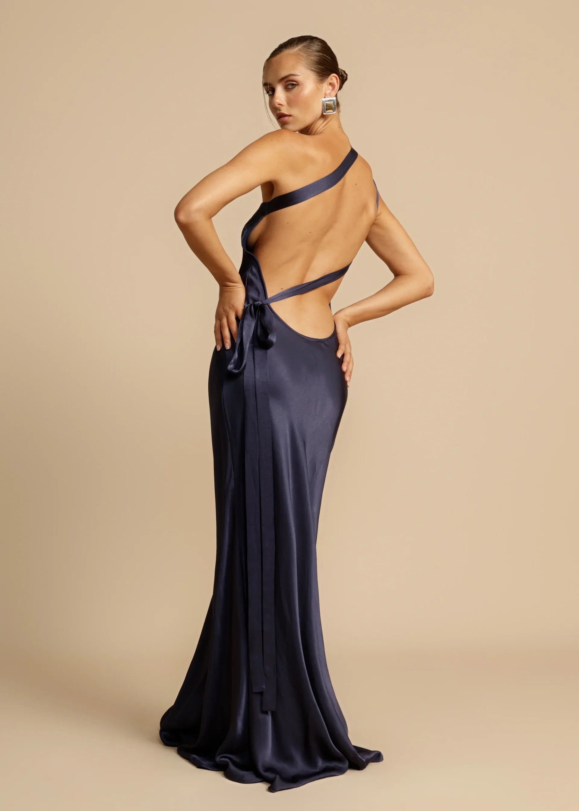 Vestido Aumare Rapallo azul marino noche de verano