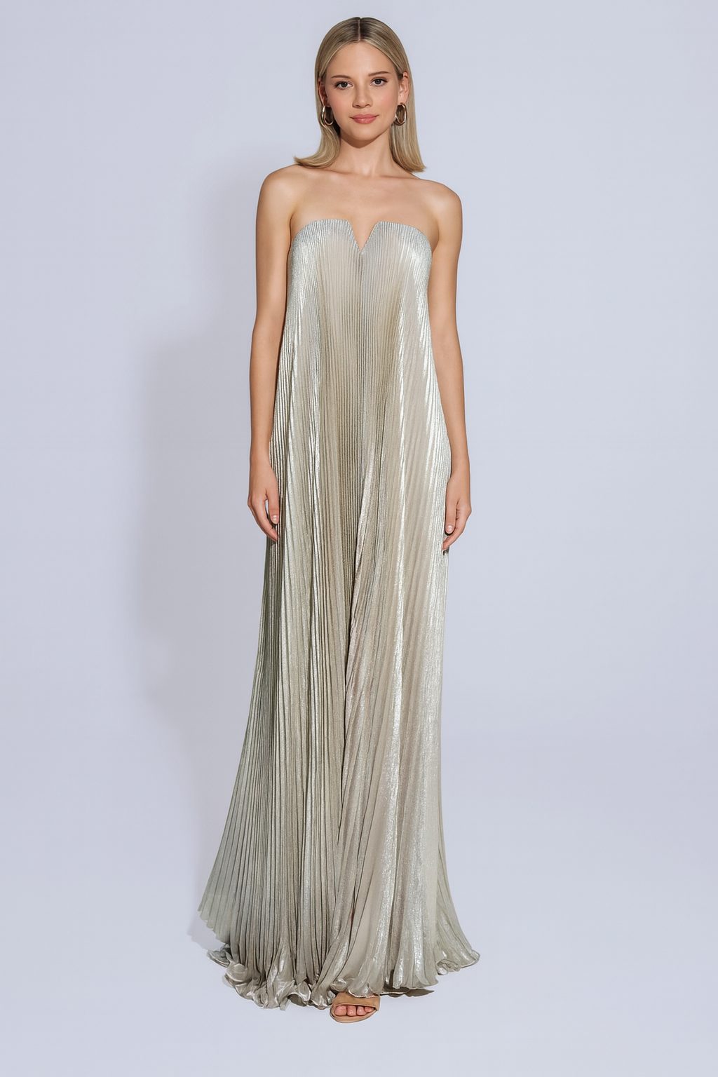 Vestido largo dorado Aumare Bonifacio para resort