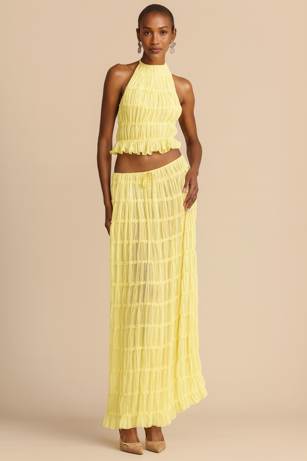 Conjunto Aumare Isla Mujeres color amarillo — top halter y falda larga