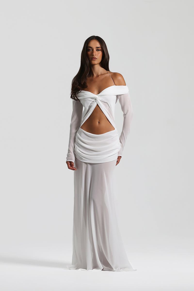 Vestido largo Aumare blanco hombros descubiertos de frente