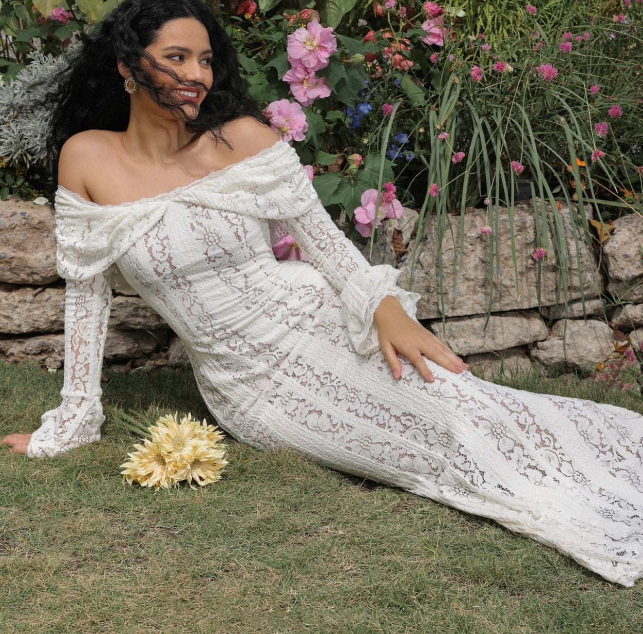 Vestido de encaje blanco AUMARE para atardeceres en la costa