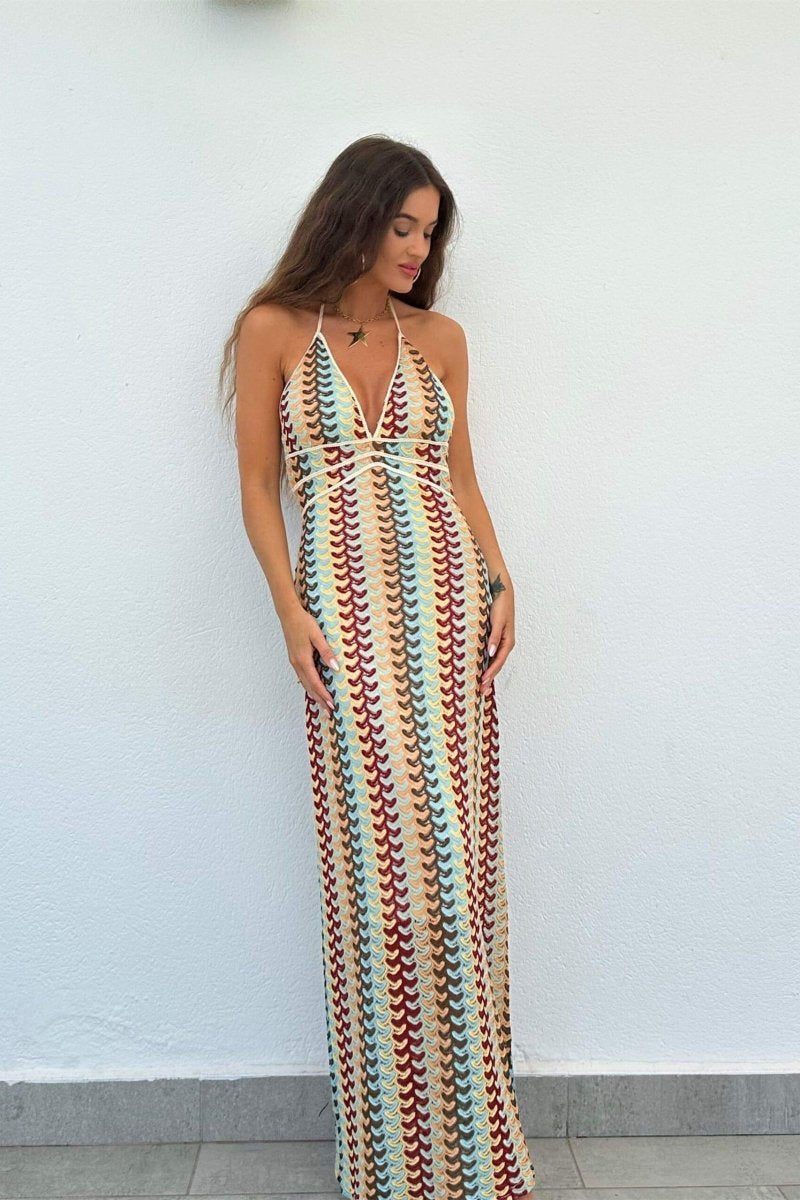 Vestido Aumare Milos de punto fino estampado zigzag — cuerpo completo