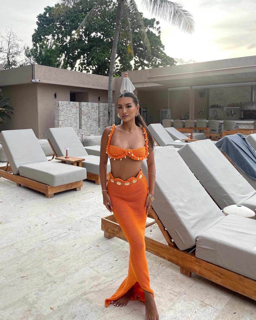Conjunto Aumare Playa Norte naranja look completo resort