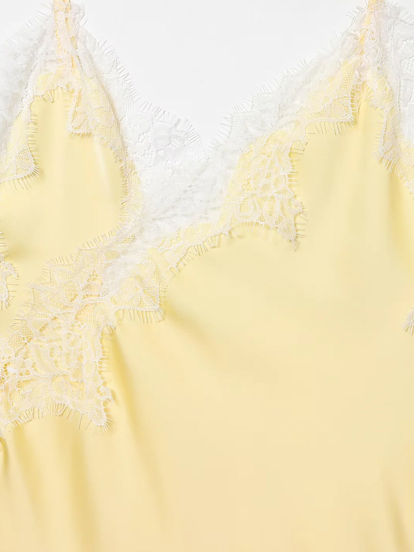 Vestido Aumare Sardegna amarillo detalle de encaje