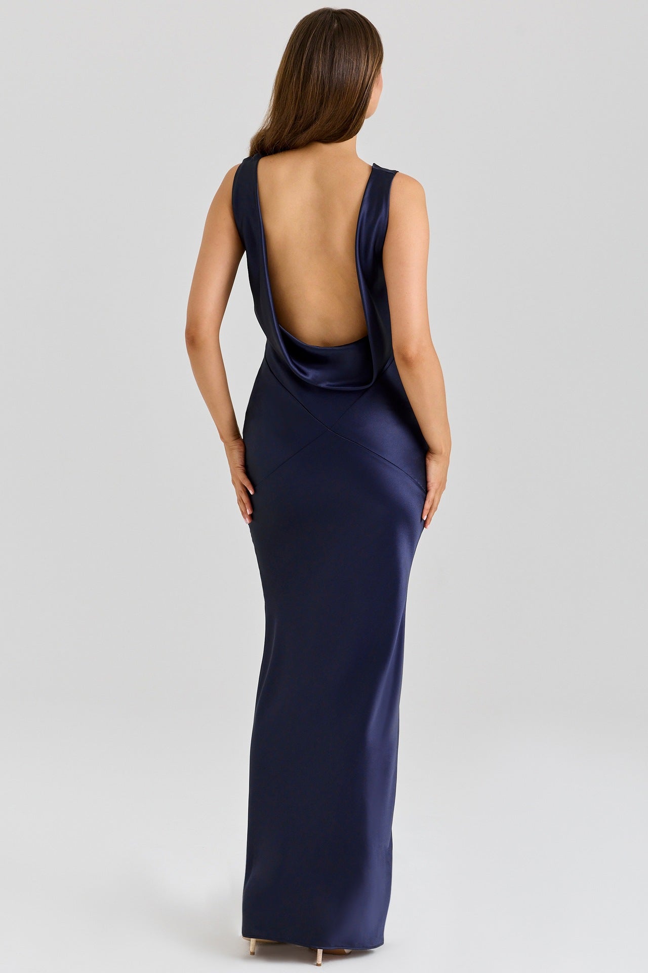 Vestido Aumare Maiori azul marino vista lateral resort wear