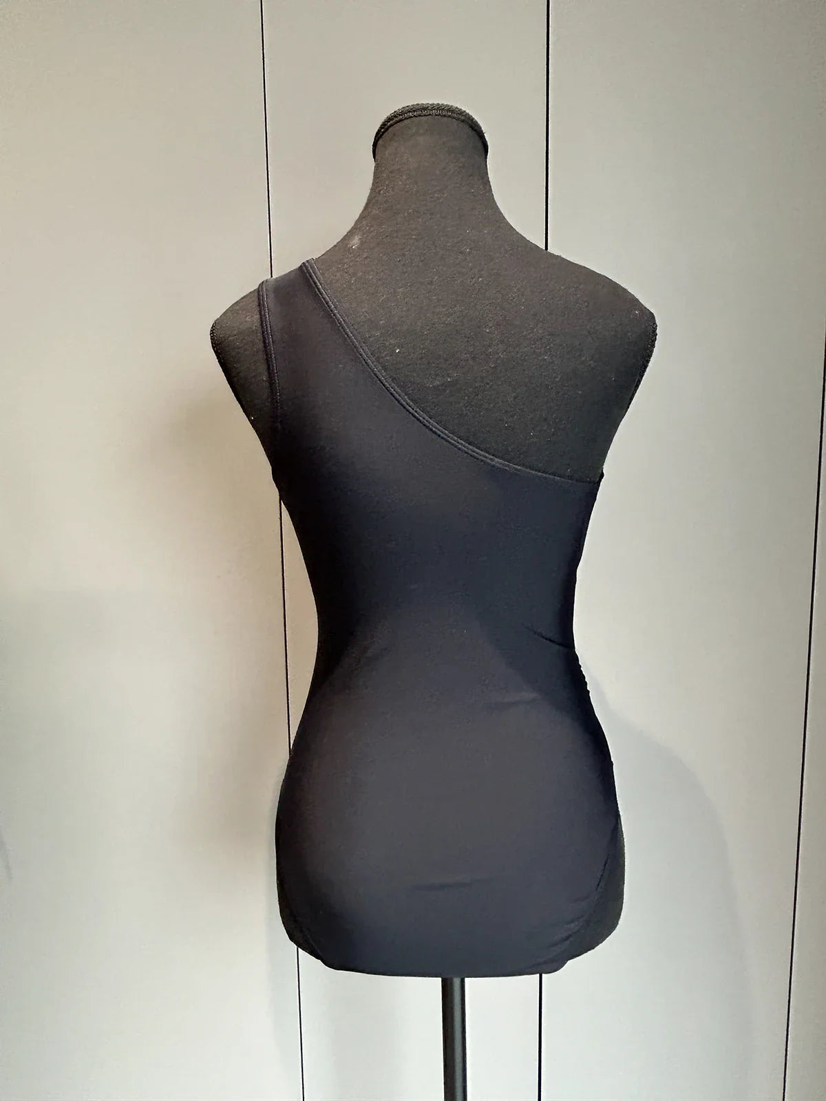 Maillot entero Margaux vista de detalle resort wear