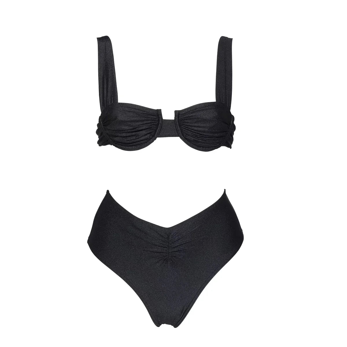 Detalle del bikini negro Aumare Las Gatas resort wear