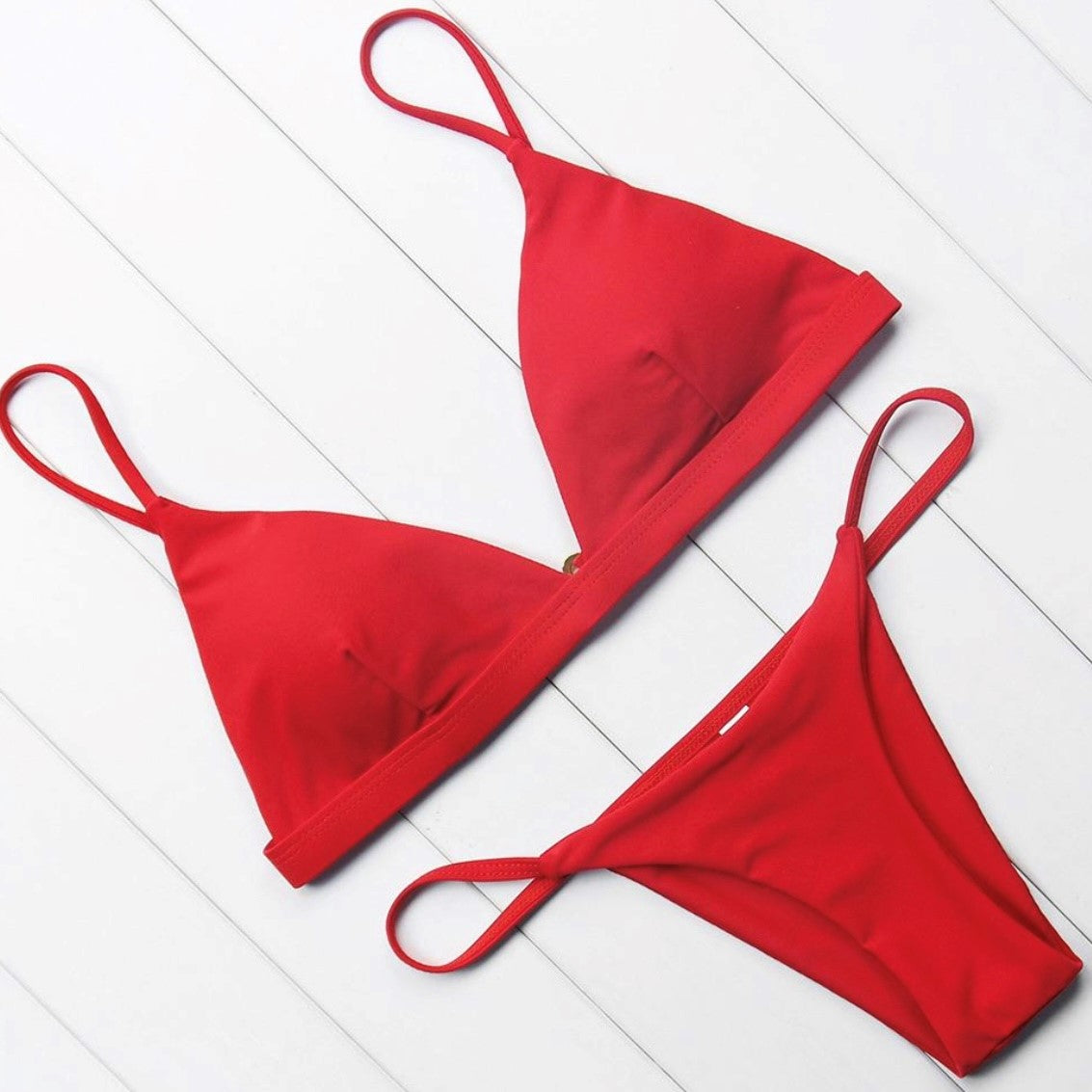 Bikini Aumare Soliman color rojo