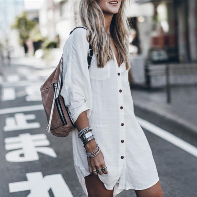 Camisera Aumare Charlotte color blanco abotonada al frente